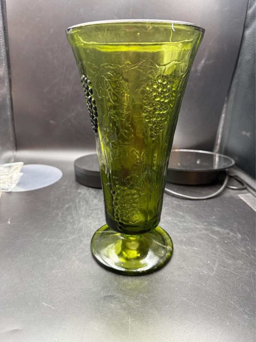 Indiana Glass Avocado Green Vase Grapes